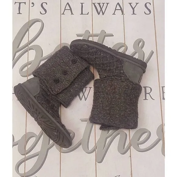 Ugg sweater boots