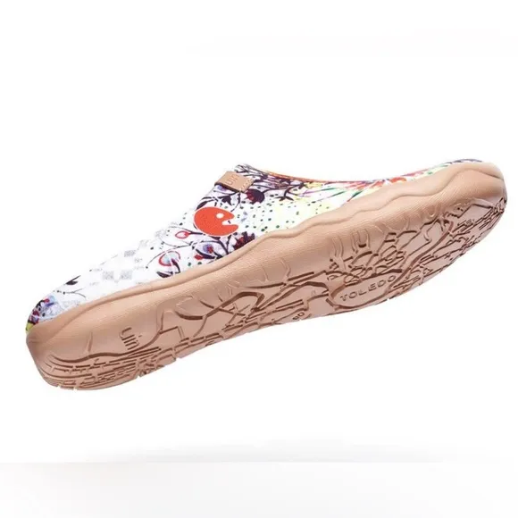 UIN Colorful Cat Print Cheer Up Slip-On Shoes!  Like New! Perfect condition!