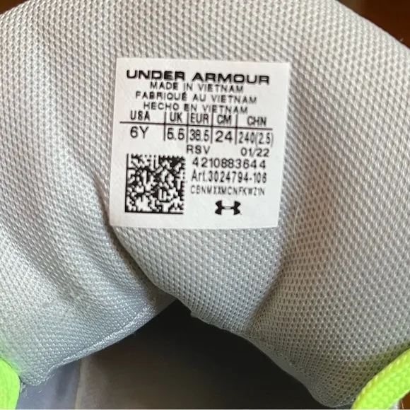 Under Armour Grade School UA Jet '21 Gray Basketball Shoes 6Y