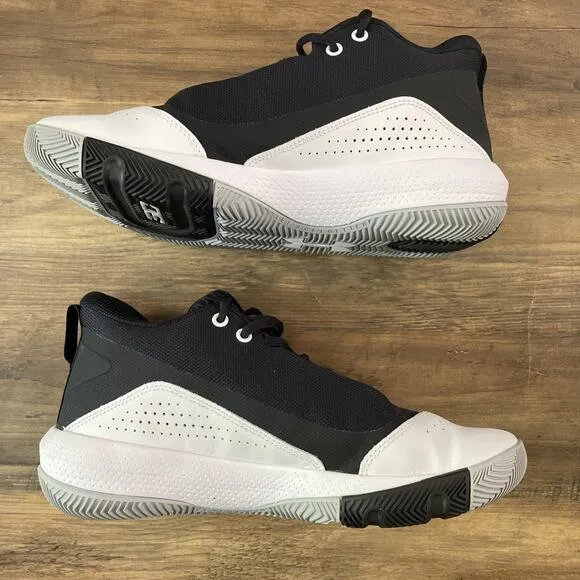 Under Armour SC 3zero IV Men’s Athletic Shoes Size 10.5 White Black 3023917-002