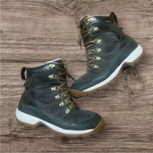 Urban Outfitters The North Face Woman’s Hiking Boots Gorpcore Out Door Sz 6.5 Ex