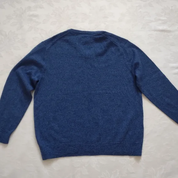 V-neck italian wool blend boyfriend sweater