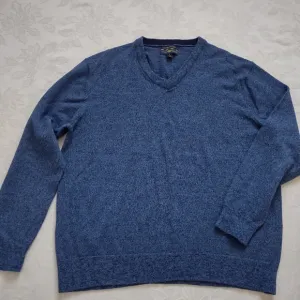 V-neck italian wool blend boyfriend sweater