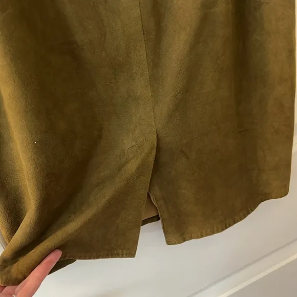 VAKKO Vintage Suede OLIVE Green Skirt