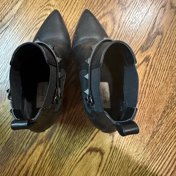 Valentino rockstud Black Ankle Boots with Studded Strap