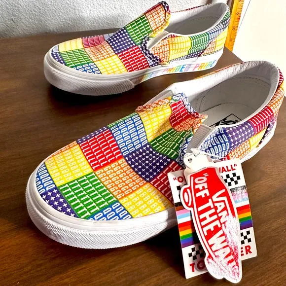 Vans colorful kids slip on shoes.  Kids size 3. NWT