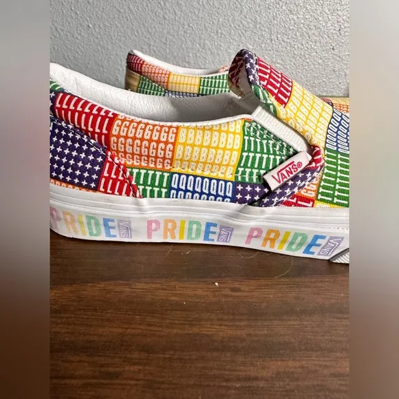 Vans colorful kids slip on shoes.  Kids size 3. NWT