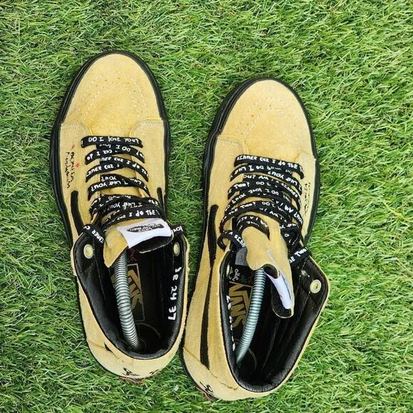VANS MELLOW YELLOW - Womens Shoes - SIZE 7.5