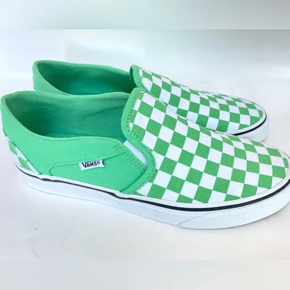 Vans shoes slip on green white checkered new Vans shoes no laces Vans
