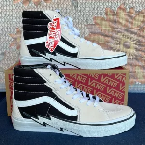 Vans Sk8-Hi BoltAntique White/BlackVNOA5JIVZHJWMNS sneakers