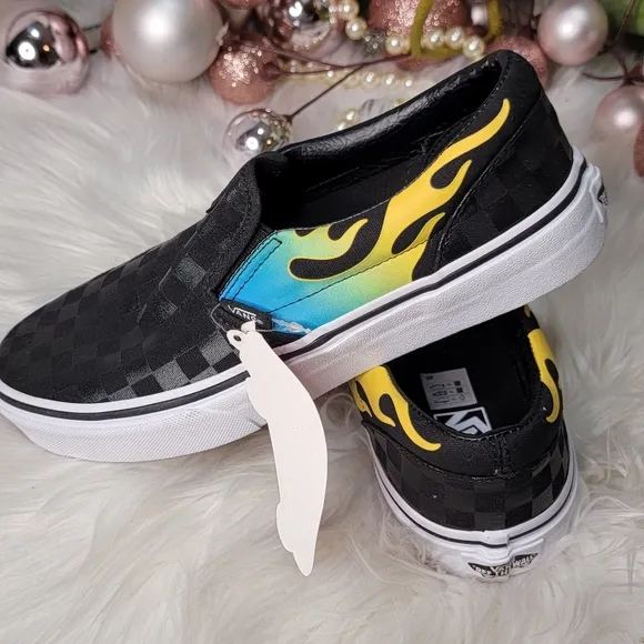 Vans Slip On Glow Flame Skate ShoesWomens6