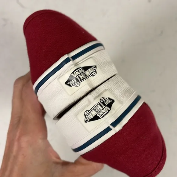 Vans Slip-On SF Rad Rainbow Unisex Men’s 4 - Women’s 5.5 Worn 4-5 Times