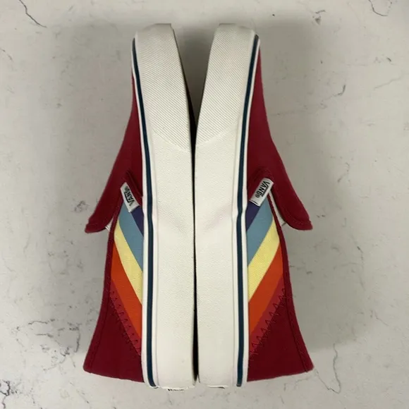 Vans Slip-On SF Rad Rainbow Unisex Men’s 4 - Women’s 5.5 Worn 4-5 Times
