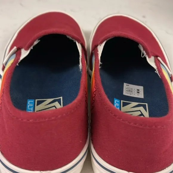 Vans Slip-On SF Rad Rainbow Unisex Men’s 4 - Women’s 5.5 Worn 4-5 Times