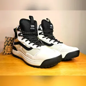 Vans Ultrarange Exo Hi Mte2 Marshmallow/BlackVN0A4BVSKIGSneakers Boots