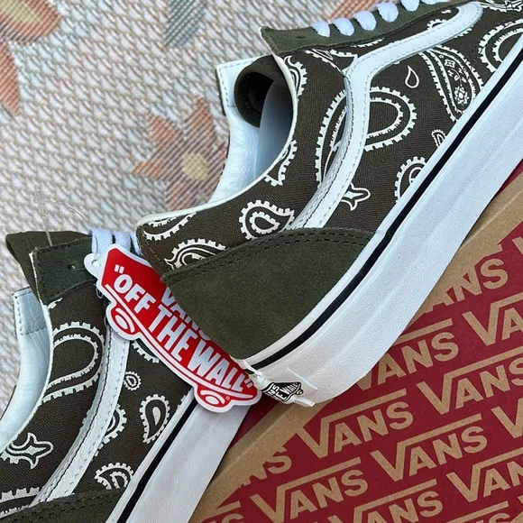 Vans WMNS Old Skool(Peace Paisley) Grape Leaf VN0A5KRFBOF sneakers