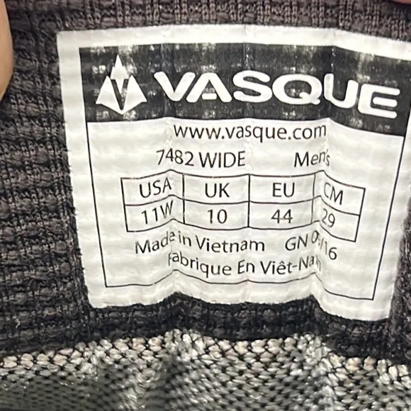 Vasque Breeze 2.0 GTX Men 7.5 Boot Brown Waterproof Gore-tex Hiking Boots.