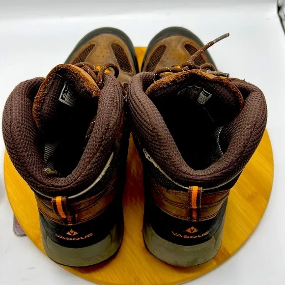 Vasque Breeze 2.0 GTX Men 7.5 Boot Brown Waterproof Gore-tex Hiking Boots.