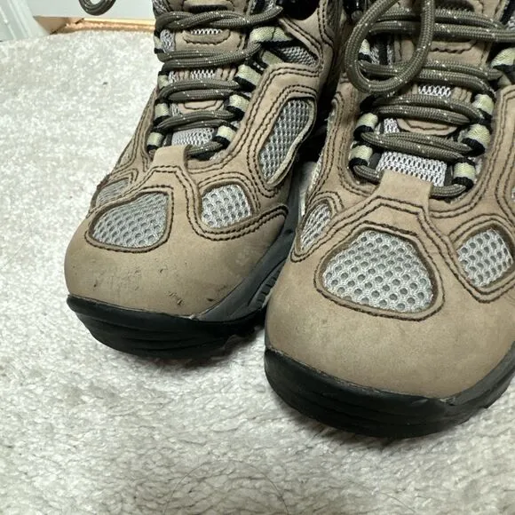 VASQUE Breeze GTX-XCR 7465 GORE-TEX waterproof Hiking Boots Women's Sz 6M Olive