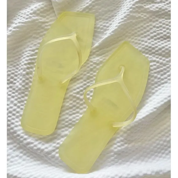 Veronica Beard Baby Yellow Clea Jelly Sandals