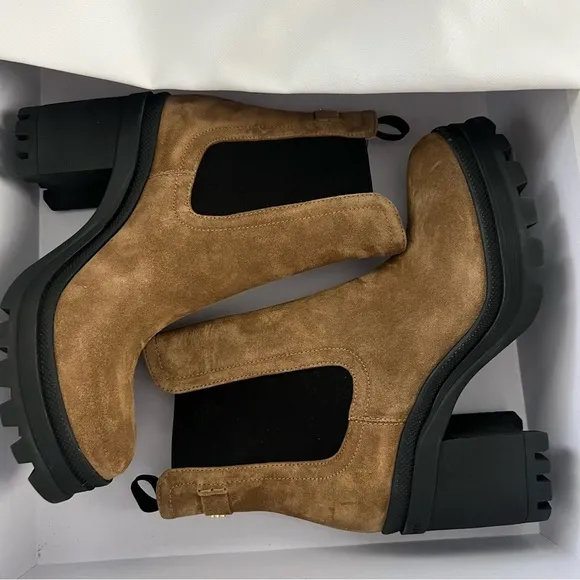 Veronica Beard Winnie Suede Ankle Boots