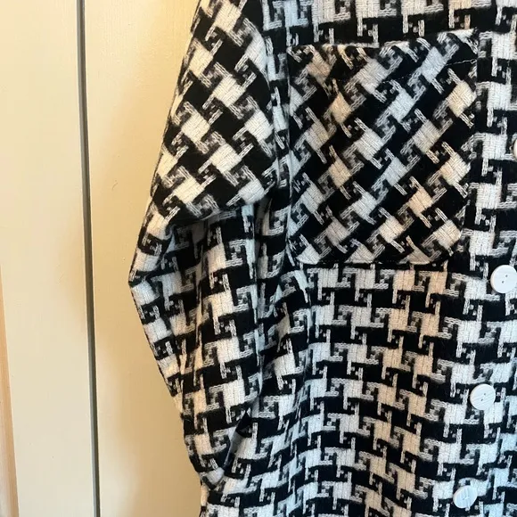 🌸Veveret Houndstooth Jacket🌸