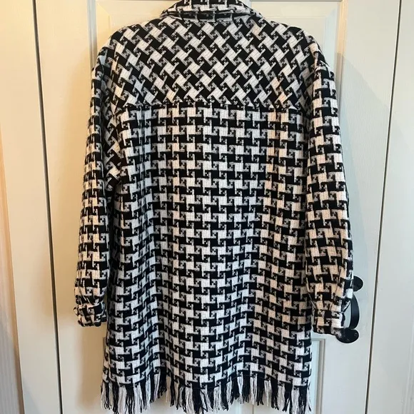 🌸Veveret Houndstooth Jacket🌸