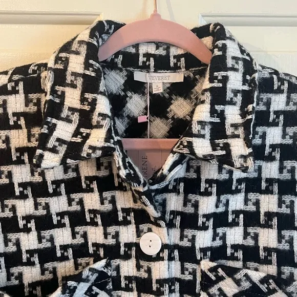 🌸Veveret Houndstooth Jacket🌸