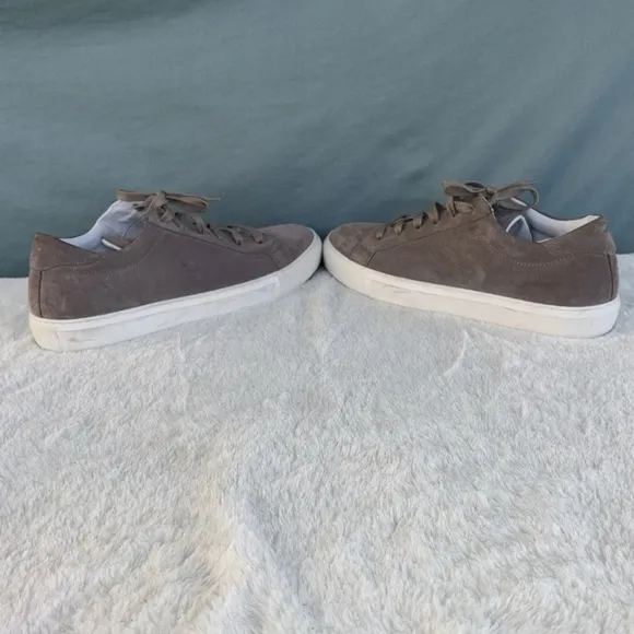 VGUC TO BOOT NEW YORK MENS GRAY SUEDE LOW TOPS SNEAKERS SHOES 9