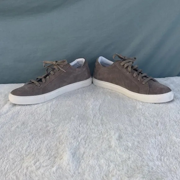 VGUC TO BOOT NEW YORK MENS GRAY SUEDE LOW TOPS SNEAKERS SHOES 9