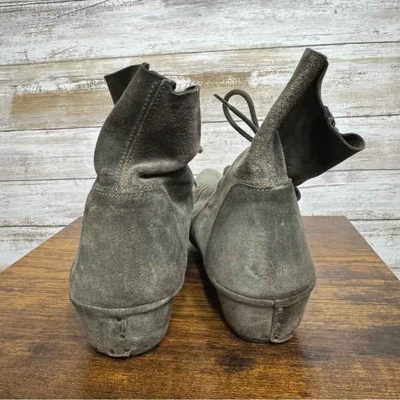 Vialis Chelsea Size 39 Taupe Lace Up Suede Wedge Ankle Boots Casual Closed Toe