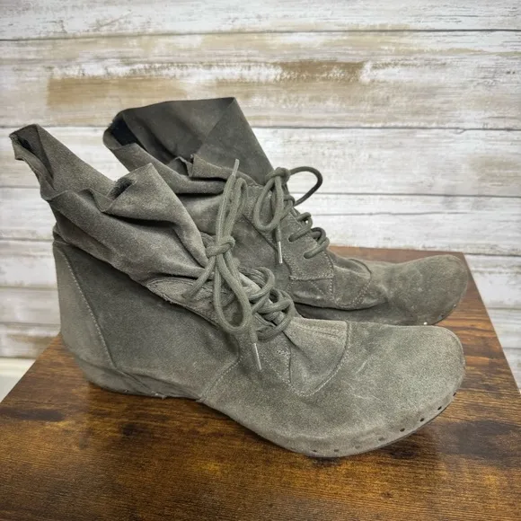 Vialis Chelsea Size 39 Taupe Lace Up Suede Wedge Ankle Boots Casual Closed Toe