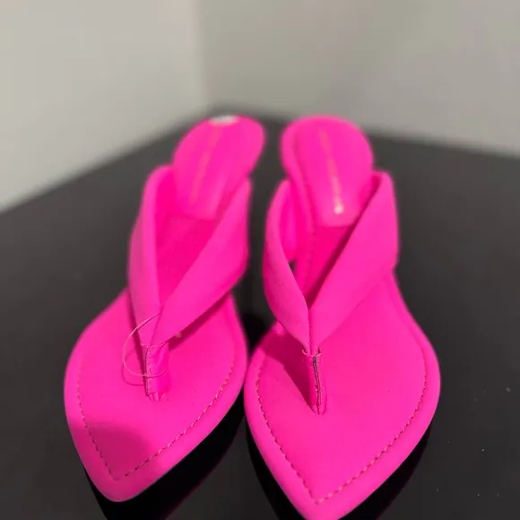 Vibrant Pink Women's Sandals