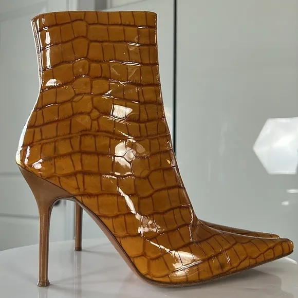 Vicini Brown Tan Crocodile Textured Ankle Patent Leather Heeled Boots Size 9