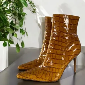 Vicini Brown Tan Crocodile Textured Ankle Patent Leather Heeled Boots Size 9