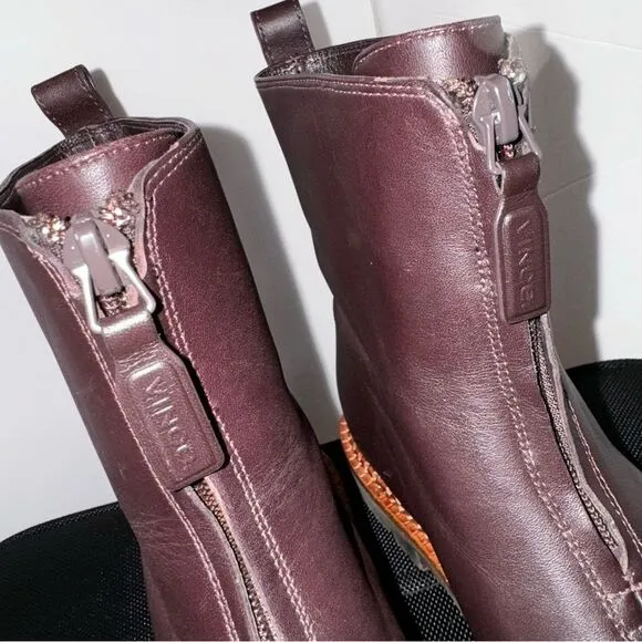 VINCE CABRIA WATER RESISTANT FRONT ZIP COMBAT LUG SOLE ANKLE BOOTS WOMEN 5.5 M
