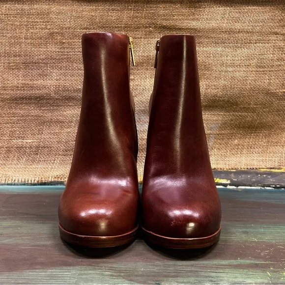 Vince Camuto brown leather booties ankle boots size 81/2 NWOT