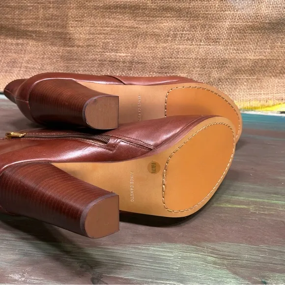 Vince Camuto brown leather booties ankle boots size 81/2 NWOT