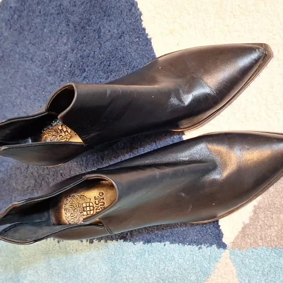 Vince Camuto Gigetta black ankle boots size 10