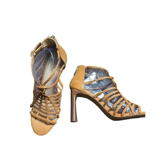 Vince Camuto Nwob Ariah Sandals‎ sz 9