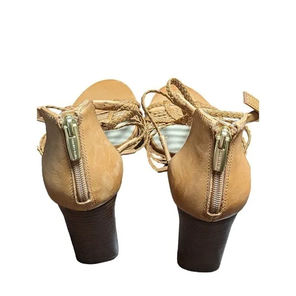 Vince Camuto Nwob Ariah Sandals‎ sz 9
