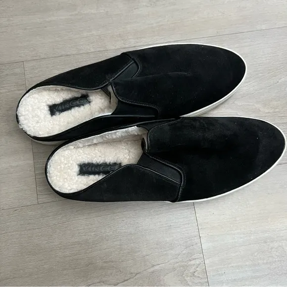 Vince Garvey Suede Shearling Lined Mules Shoes in Black, size 7.5