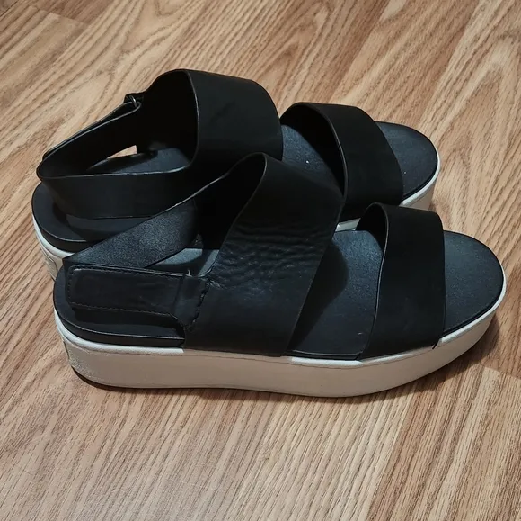 Vince Westport platform sandals in black