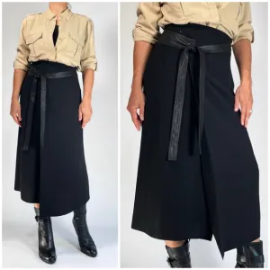 VINCE Womens skirt Black Wrap Style Modern Size 4 CA34460