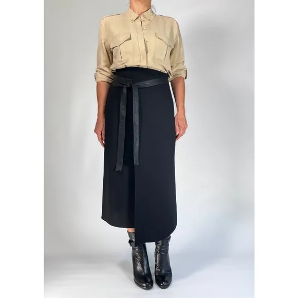 VINCE Womens skirt Black Wrap Style Modern Size 4 CA34460