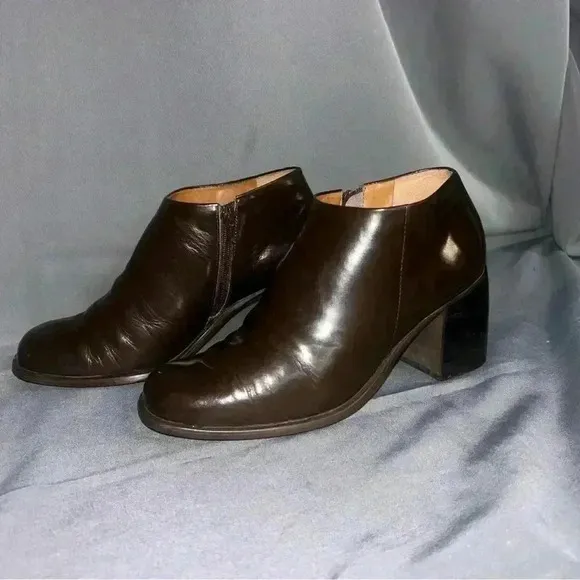 Vintage 90 Etienne Aigner All Leather Walnut Brown Chunky Heel Rounded Boot 6.5