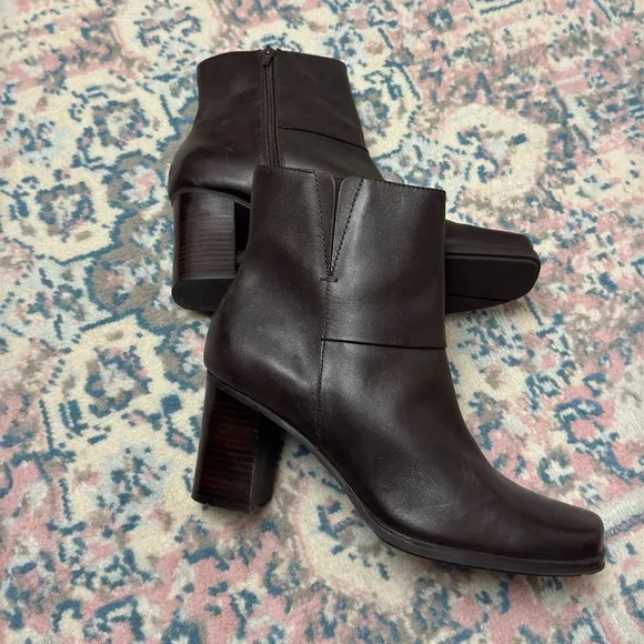 Vintage 90’s Bass Brown Leather Ankle Boots Size 10 Retro Streetwear Square Toe