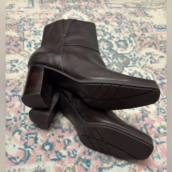 Vintage 90’s Bass Brown Leather Ankle Boots Size 10 Retro Streetwear Square Toe