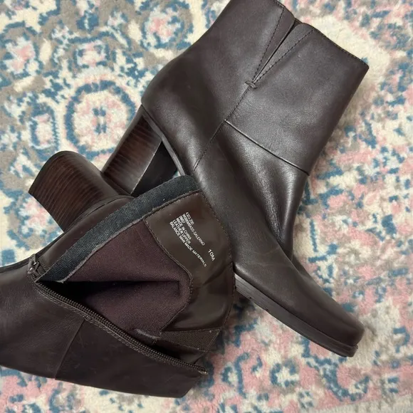 Vintage 90’s Bass Brown Leather Ankle Boots Size 10 Retro Streetwear Square Toe