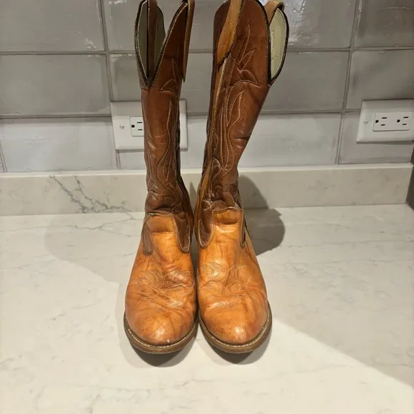 Vintage Capezio Women'sTan Western Boots women’s size 8.5